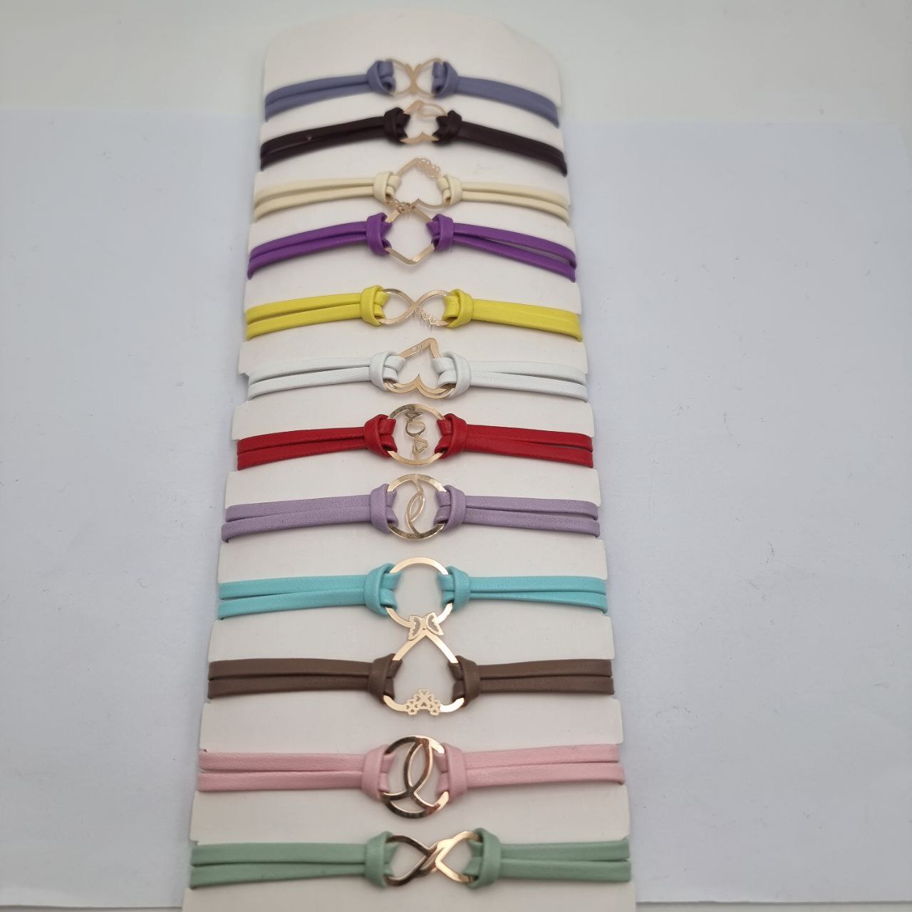 دستبندطلا بندچرم در طرح های مختلف AJ5308