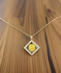 آویز طلا طرح شیر و مربع AJ3652