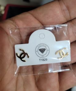 گوشواره میخی طلا لوگو چنل AJ2851